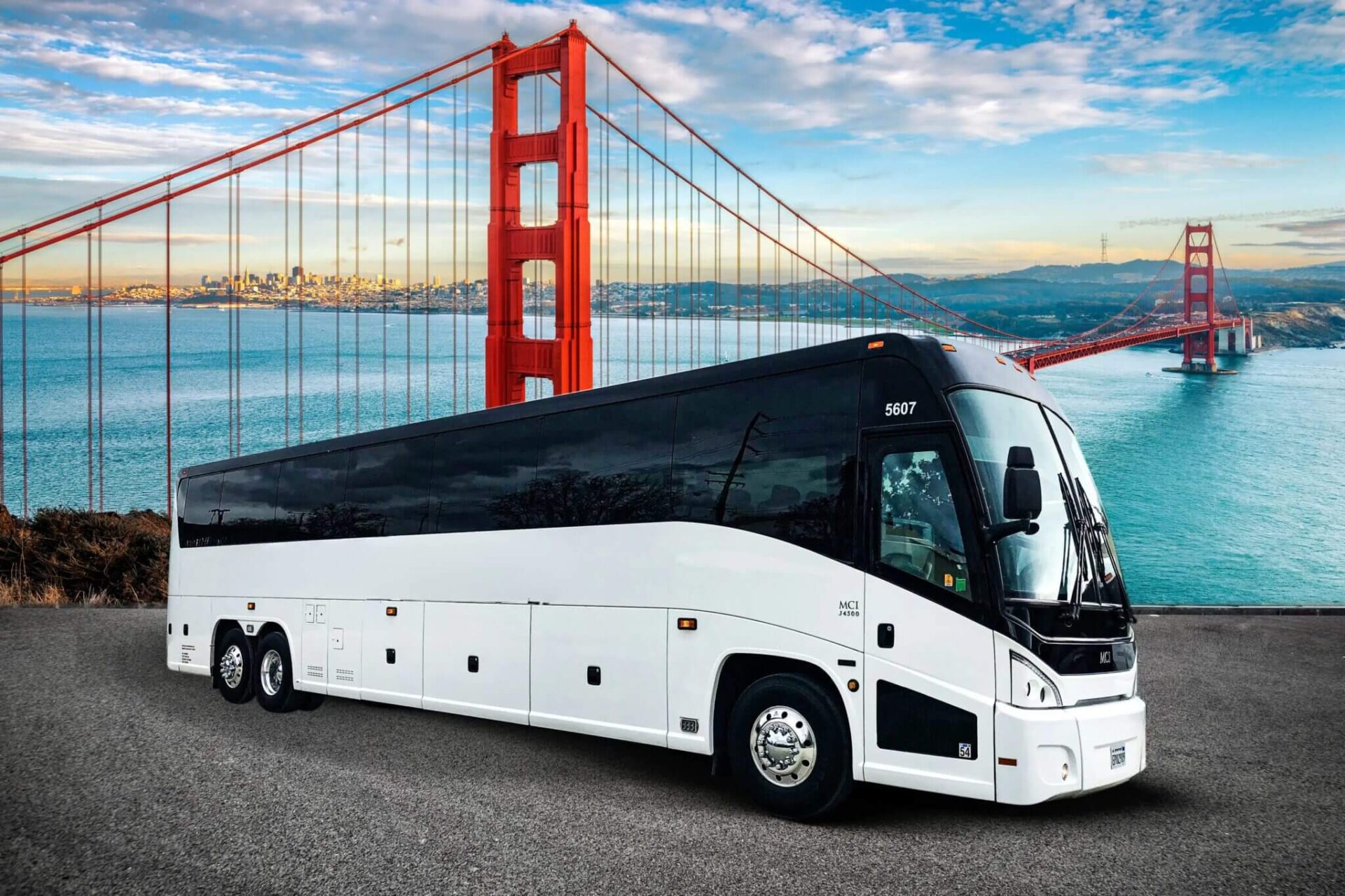 Tour Bus GG Bridge